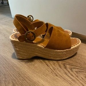 Brown wedges